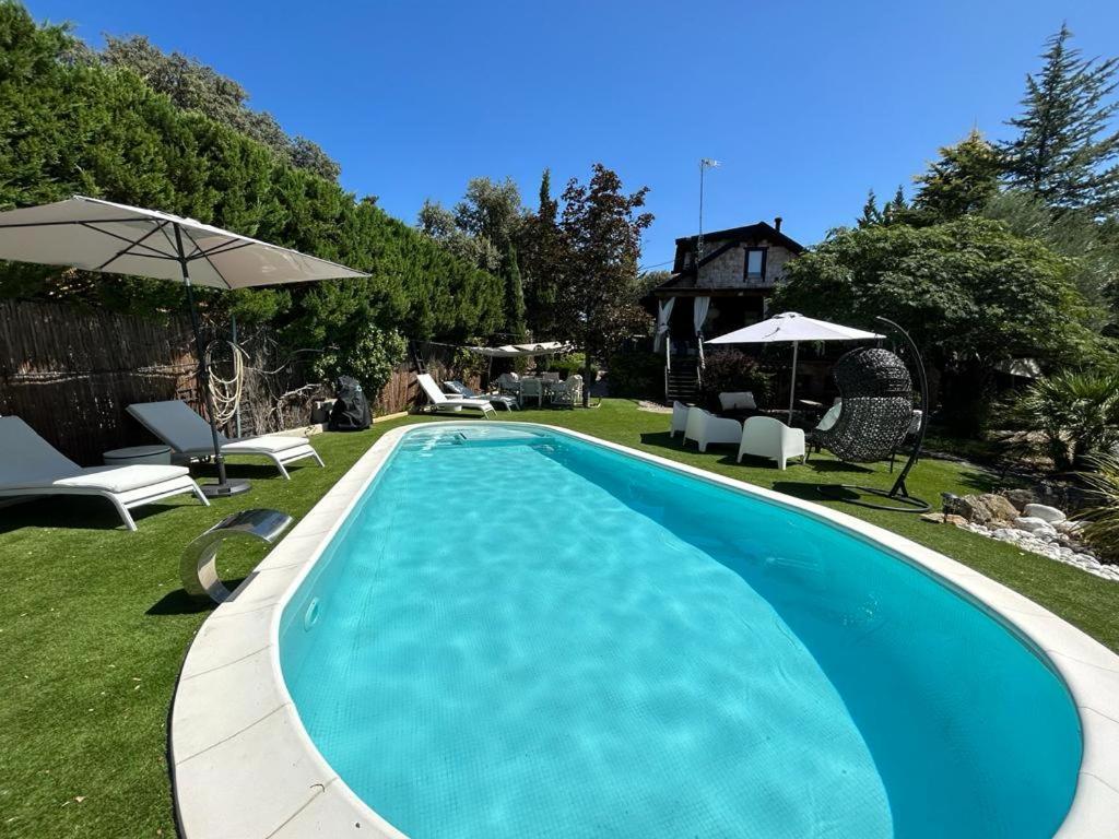 La Amapola Villa Valdemorillo Exterior photo
